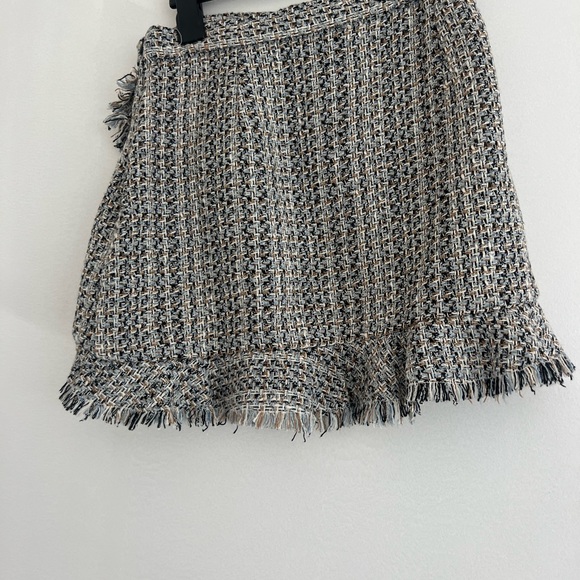 Zara Tweed Asymmetrical Skirt (Pearl Button Details) - Picture 2 of 2